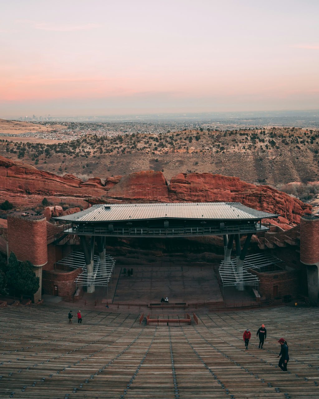 RED ROCK$: THE $KITTLE$ $OUL FE$T